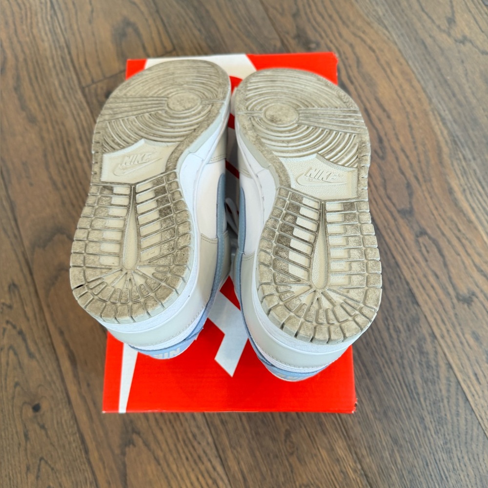 Nike Dunk Low - Light Bone Armory Blue Size: 9 Women - Picture 6 of 6